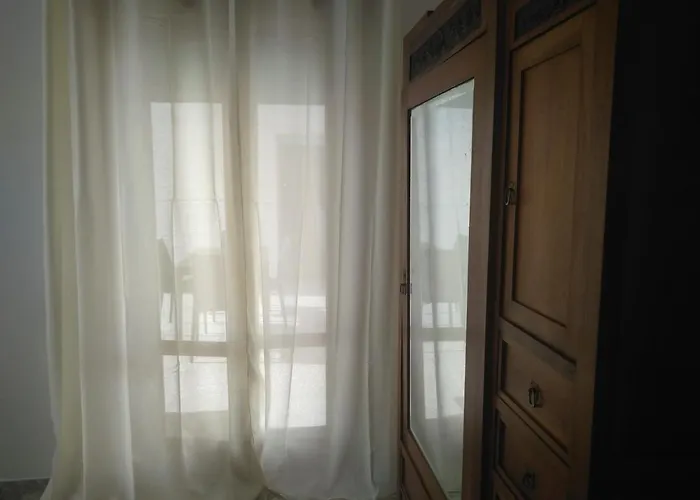 Josephine Holidays * ليتشي